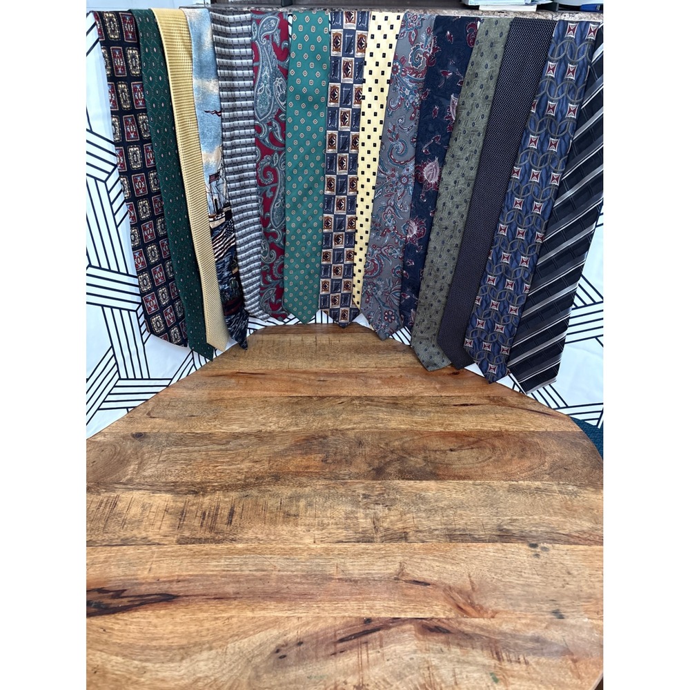 Mens Necktie Lot of 15 Vintage Geometric Paisley Striped plain  Silk Blend Ties